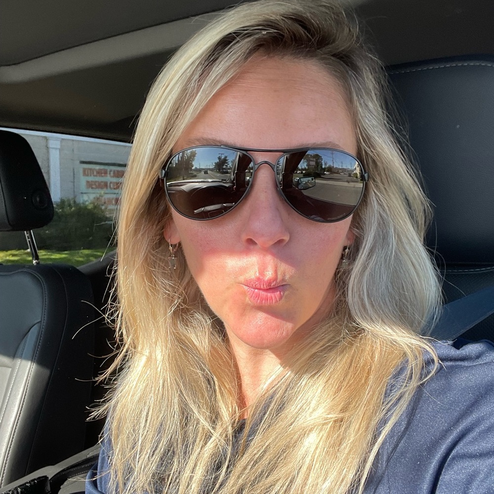 Meet your Posher, Samantha